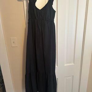 Black Sleeveless Maxi Dress
